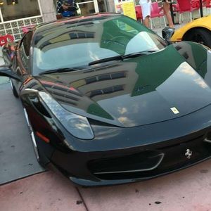 Meet your Posher, Carson